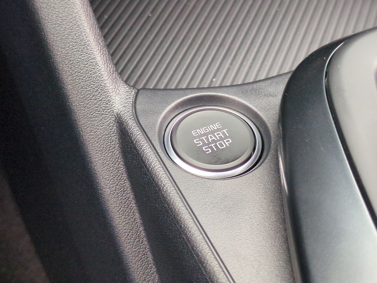 2025 Kia K4 LX photo 15