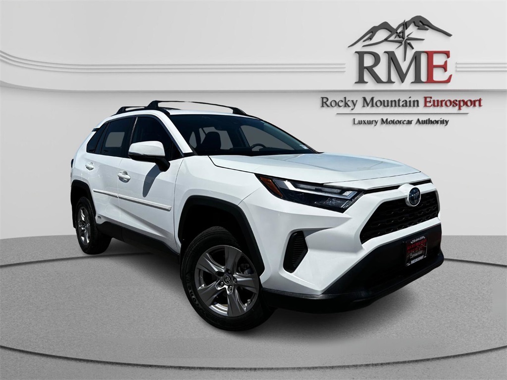 2022 Toyota RAV4 XLE