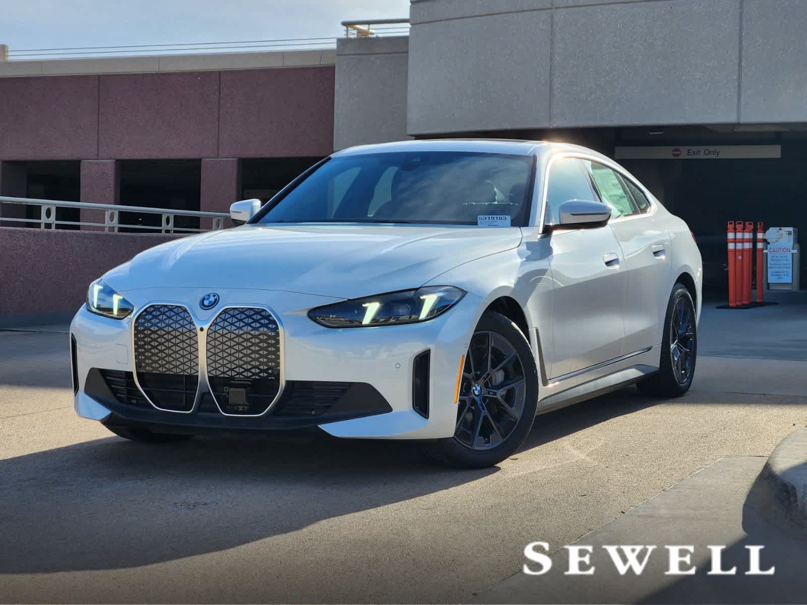 2025 BMW i4 xDrive40