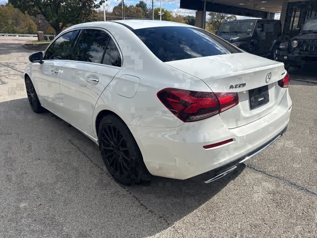 2022 Mercedes Benz A 220 4MATIC photo 3