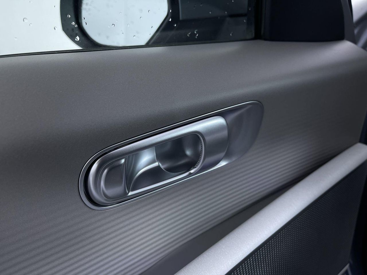 2025 Hyundai Ioniq 6 SEL photo 24
