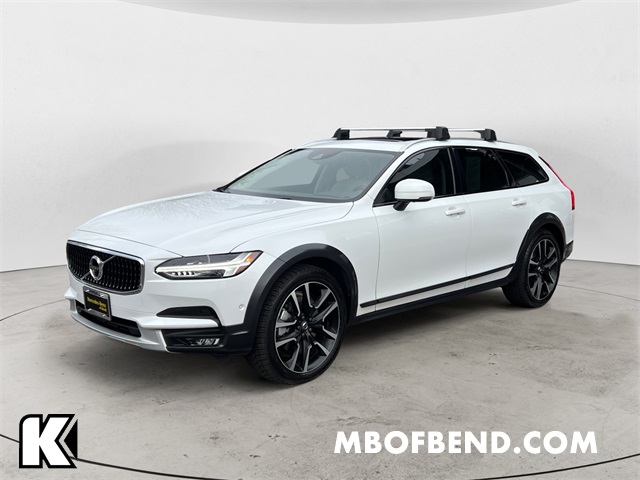 2018 Volvo V90 Cross Country Base