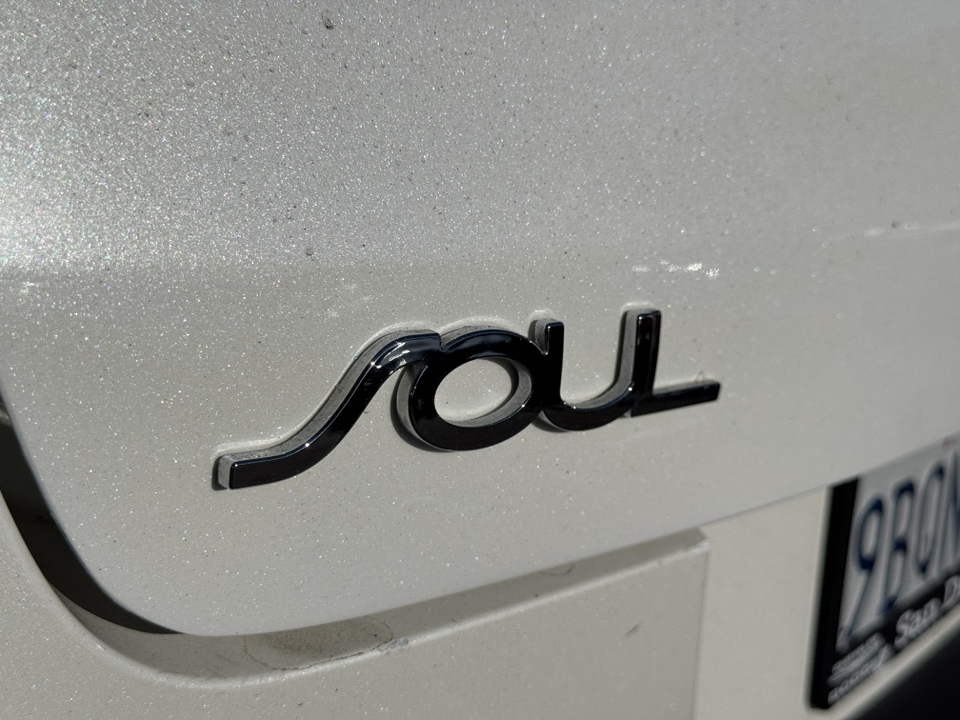 2020 Kia Soul S photo 11
