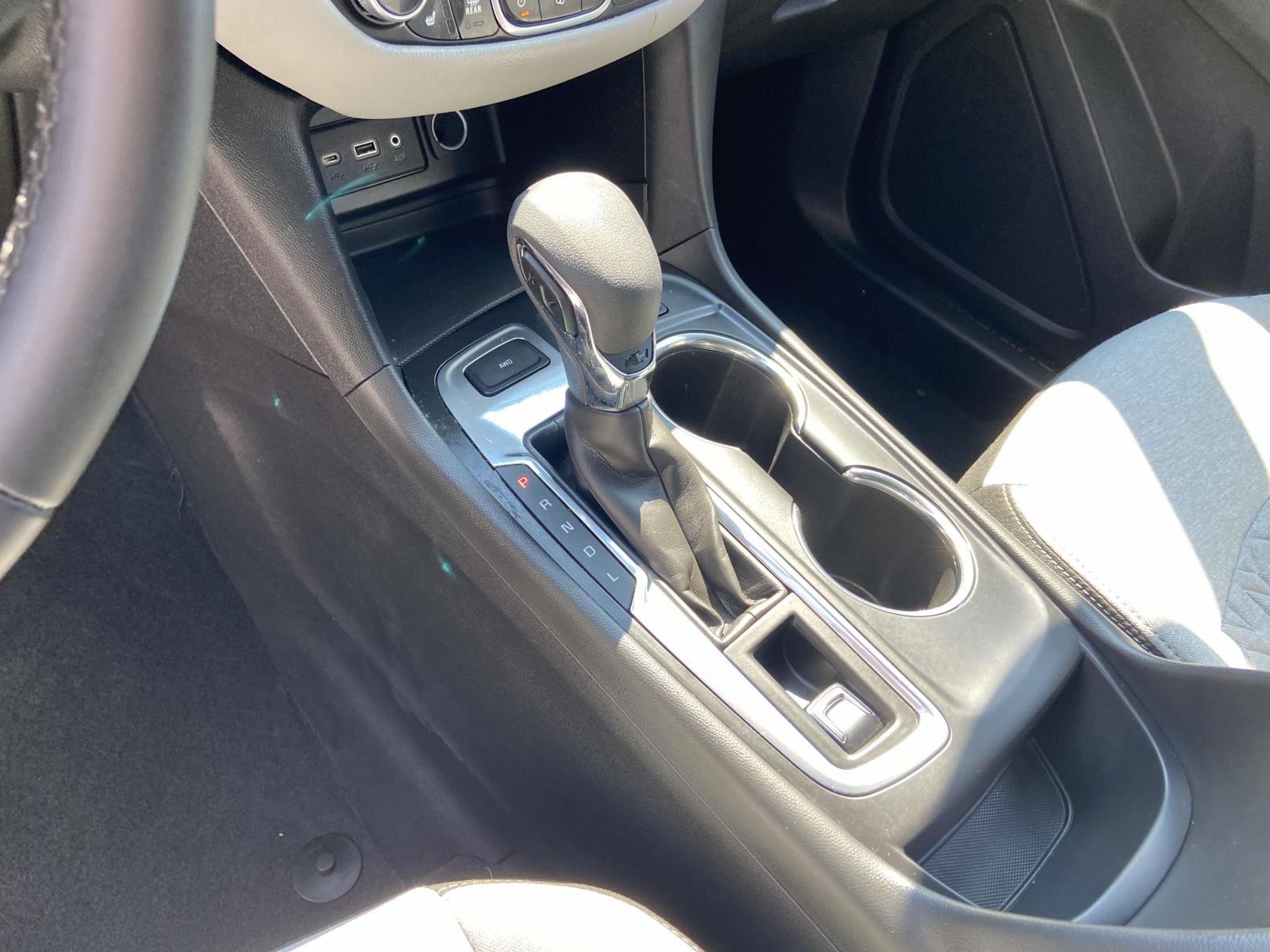 2023 Chevrolet Equinox LT photo 11
