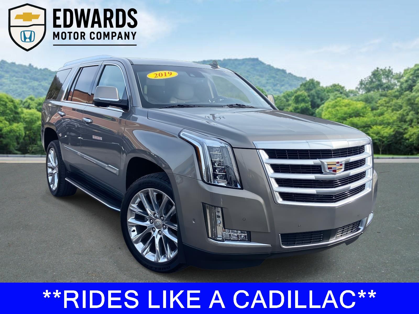 2019 Cadillac Escalade Premium Luxury's photo