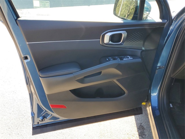 2025 Kia Sorento Hybrid EX photo 3