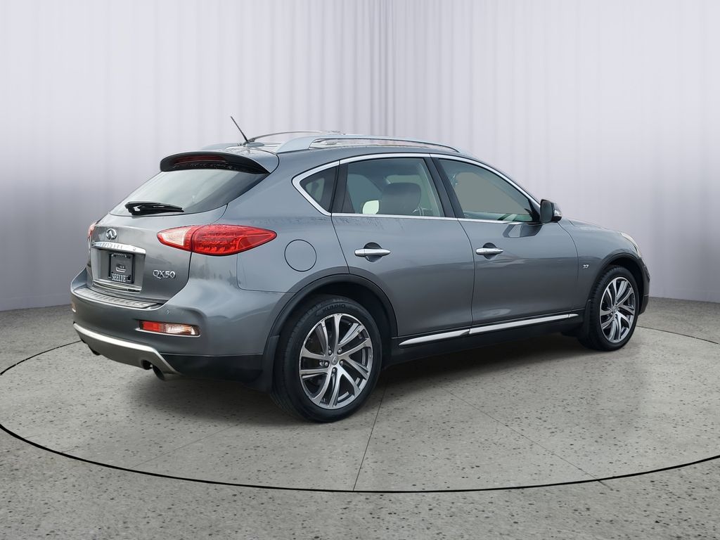 2017 Infiniti QX50 photo 4
