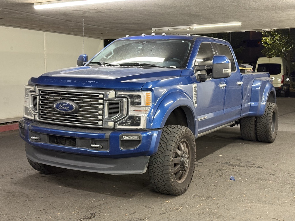 2022 Ford F-450 Super Duty Limited's photo