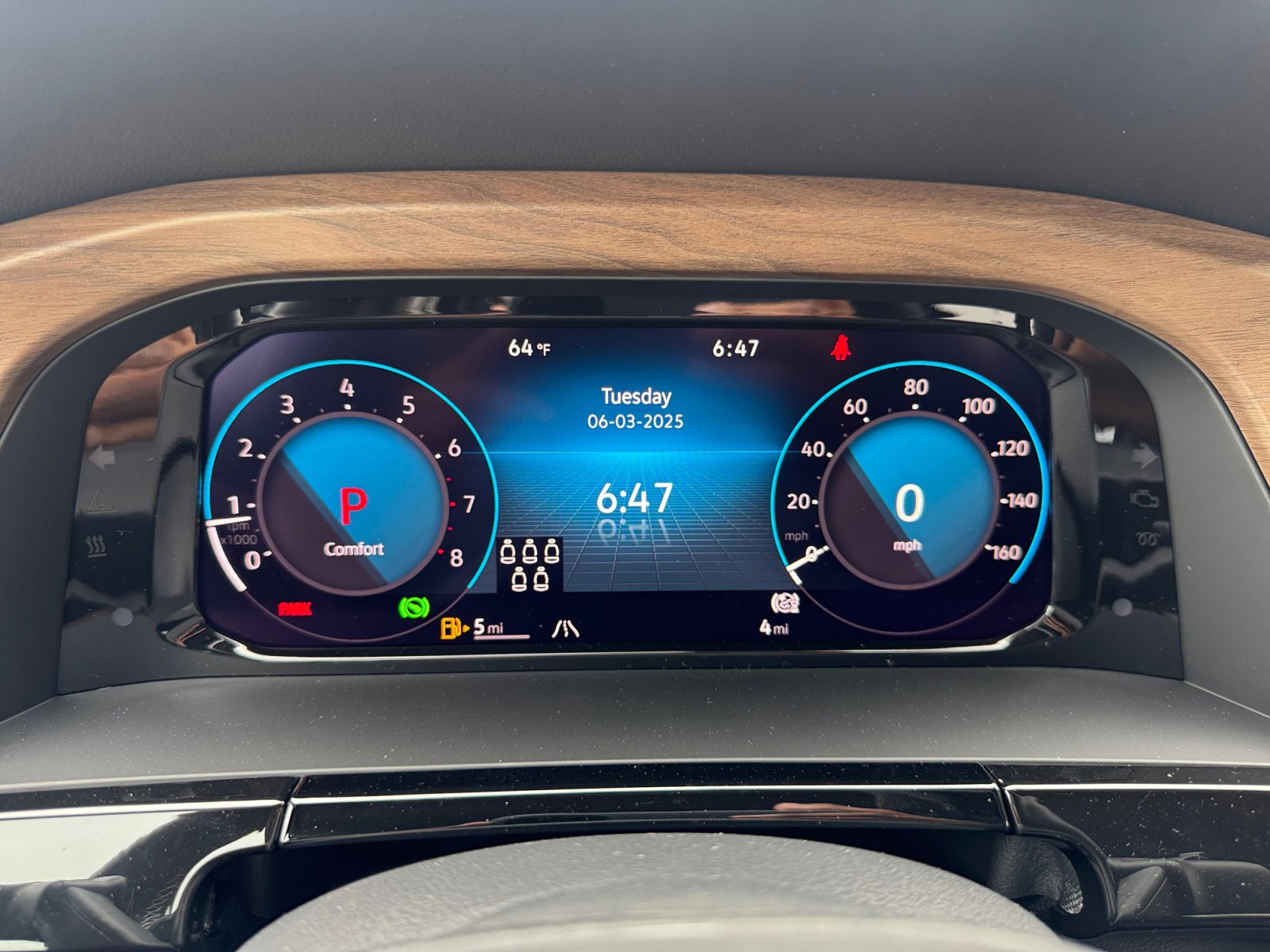 2025 Volkswagen Atlas SE Technology photo 16