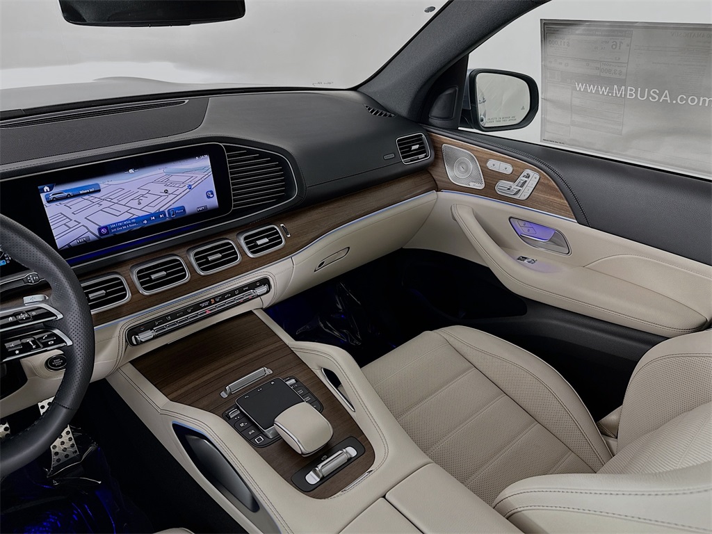 2026 Mercedes Benz GLS 580 4MATIC photo 23