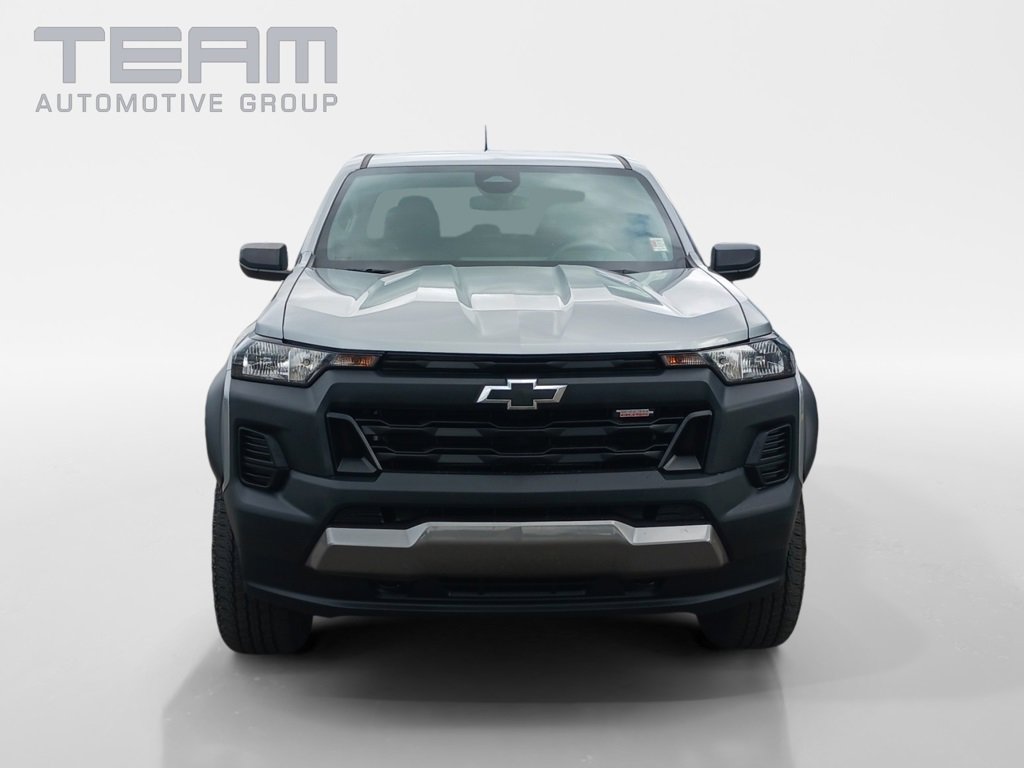2023 Chevrolet Colorado Trail Boss photo 2