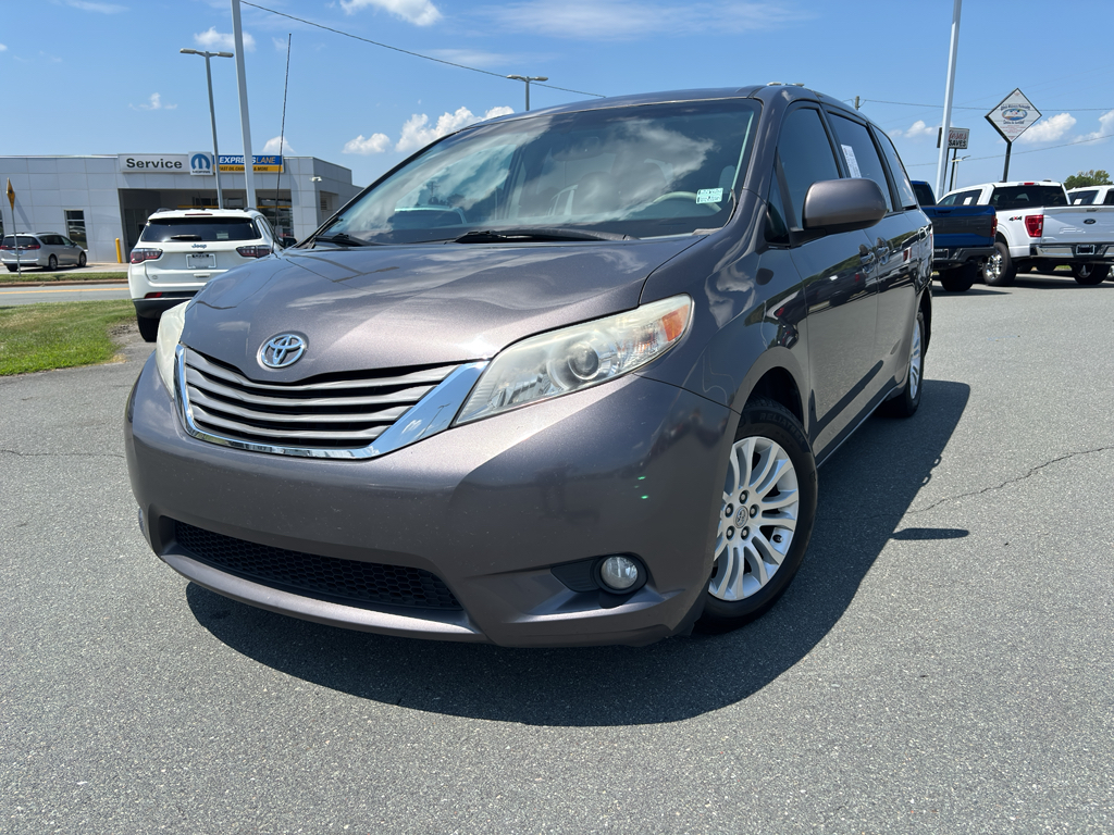 Used 2013 Toyota Sienna XLE with VIN 5TDYK3DC1DS313645 for sale in Burlington, NC