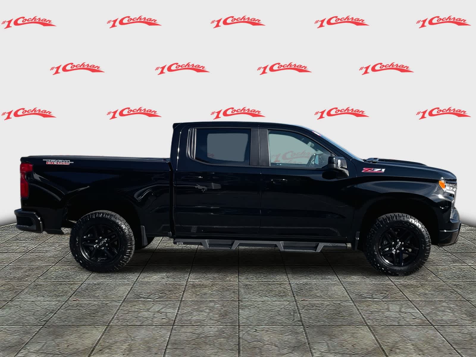 2022 Chevrolet Silverado 1500 LT Trail Boss photo 2