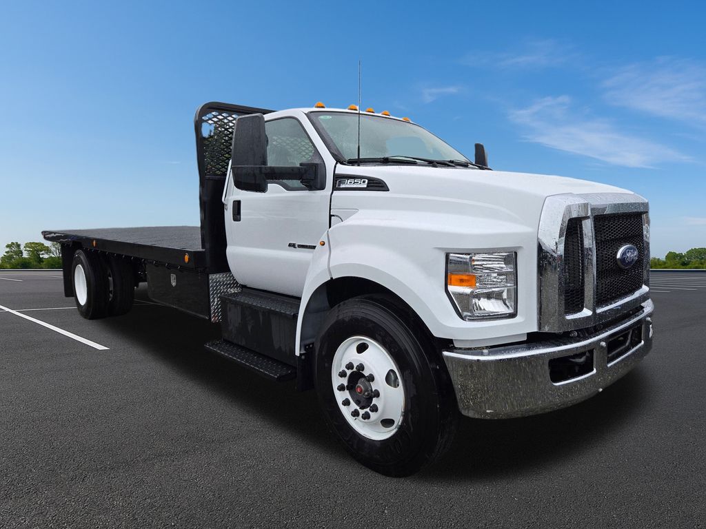 New 2025 Oxford White Ford Base image 3