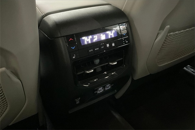 2022 Jeep Grand Cherokee Summit photo 8