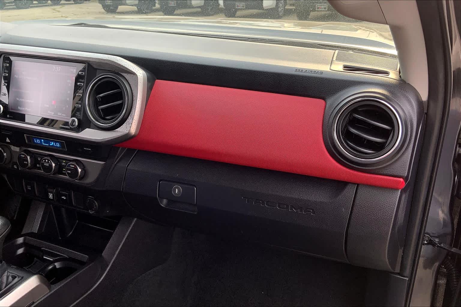 2023 Toyota Tacoma SR5 photo 33