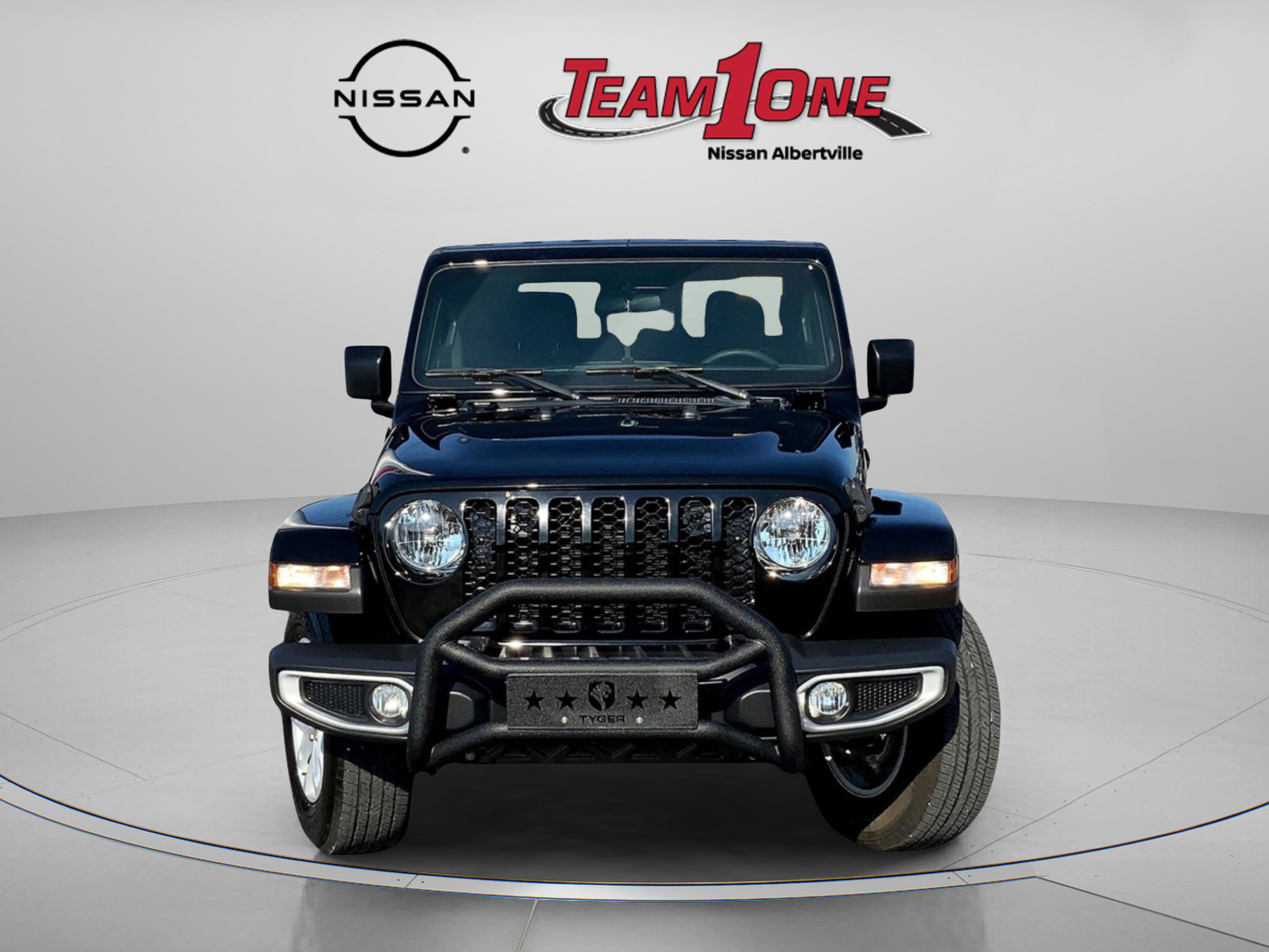 2023 Jeep Gladiator Sport photo 2