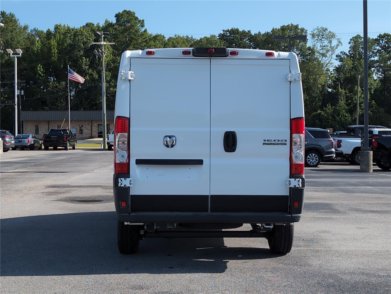 2025 Ram ProMaster 1500 photo 3