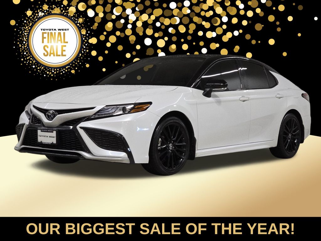 2023 Toyota Camry XSE's photo