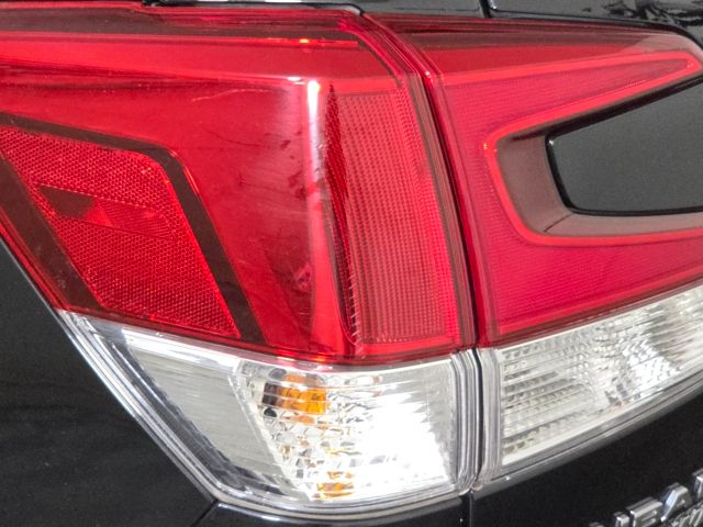 2022 Subaru Forester Premium photo 14