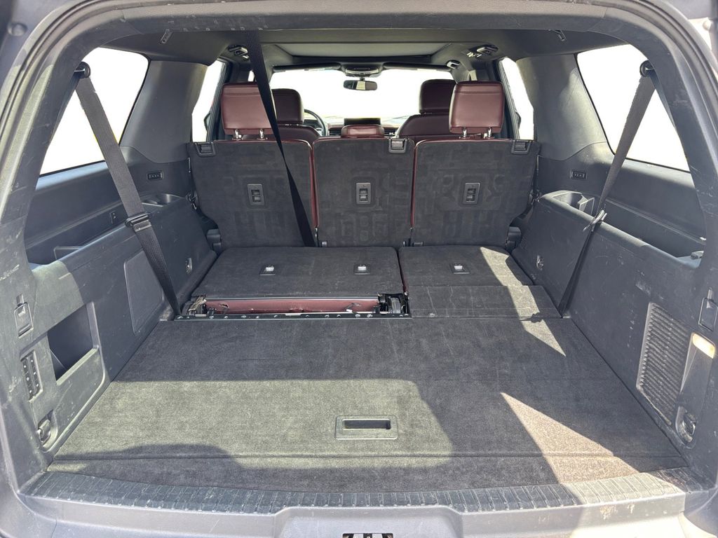 2023 Ford Expedition MAX Limited photo 5