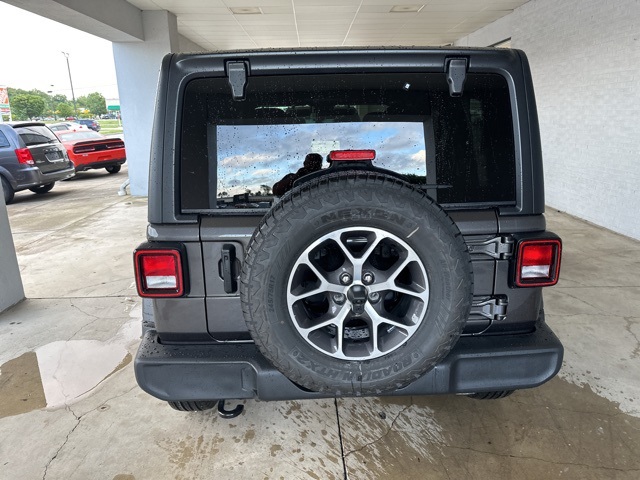 2024 Jeep Wrangler Sport S photo 4