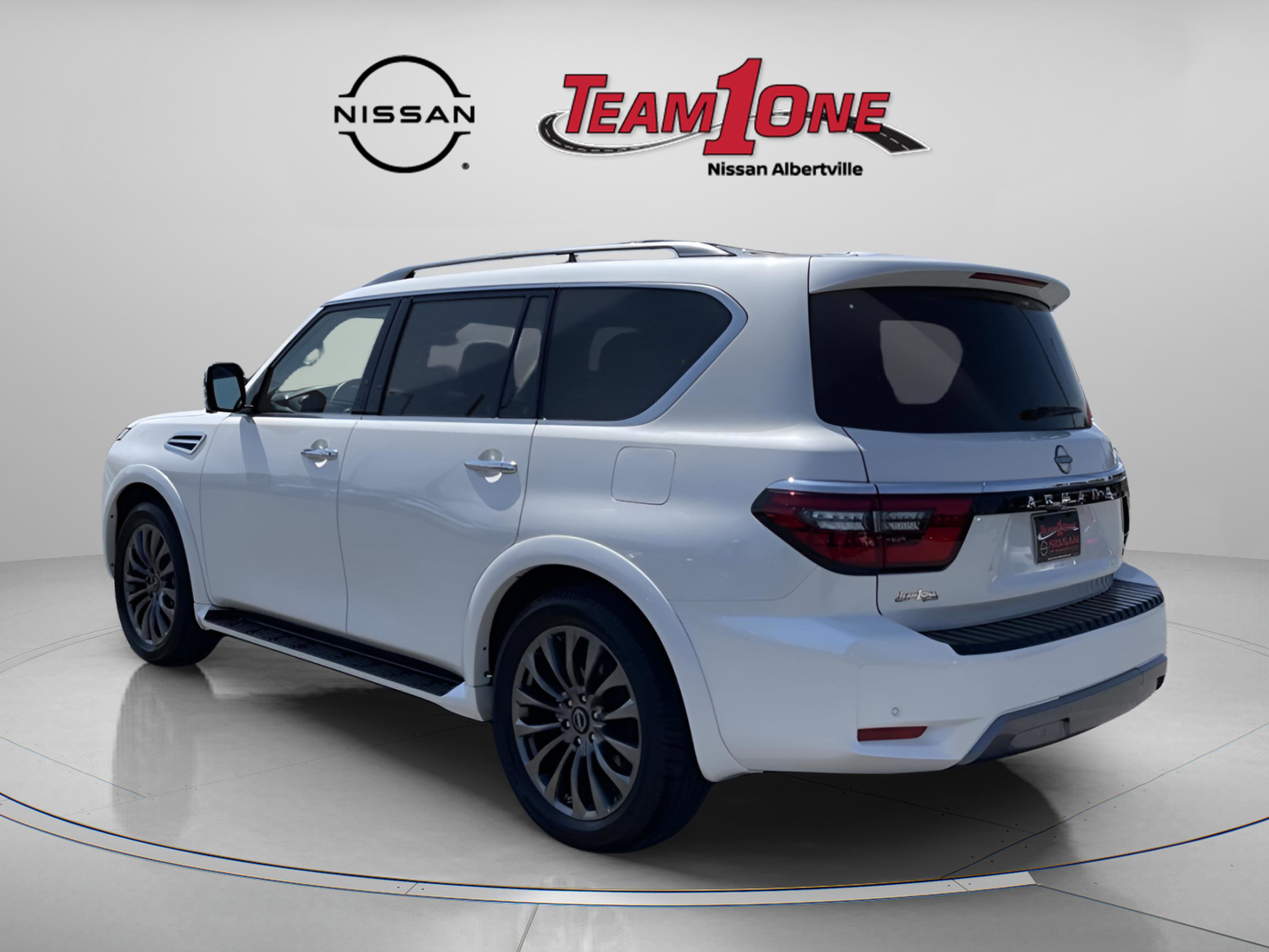 2024 Nissan Armada Platinum photo 2