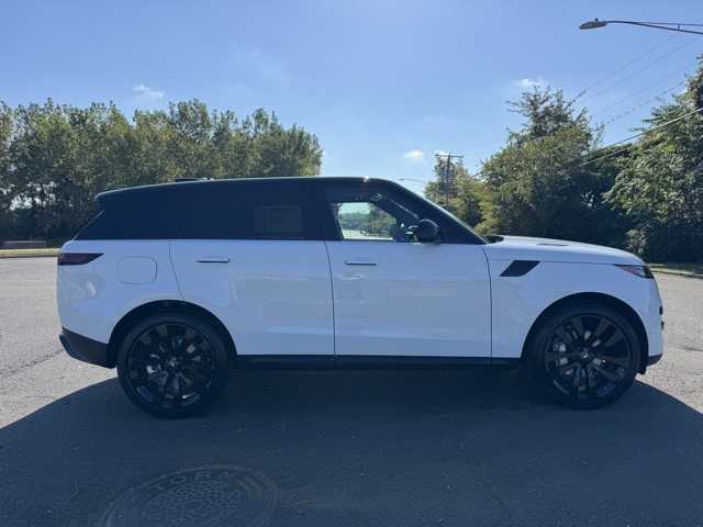 2025 Land Rover Range Rover Sport SE photo 6