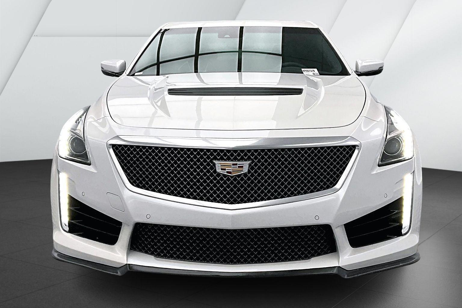 2017 Cadillac CTS V Sedan photo 2