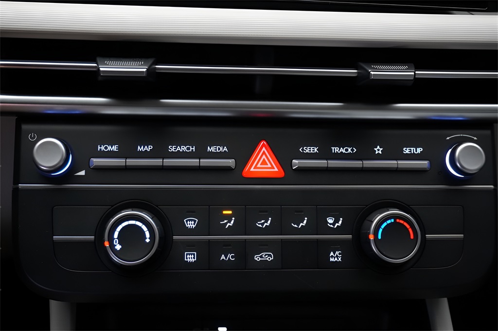 2025 Hyundai Tucson SE photo 16