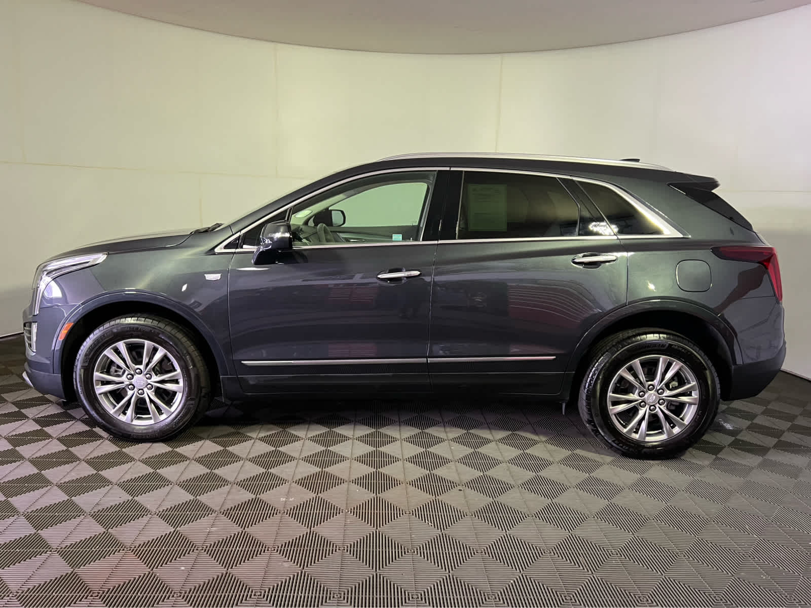 2022 Cadillac XT5 Premium Luxury photo 4