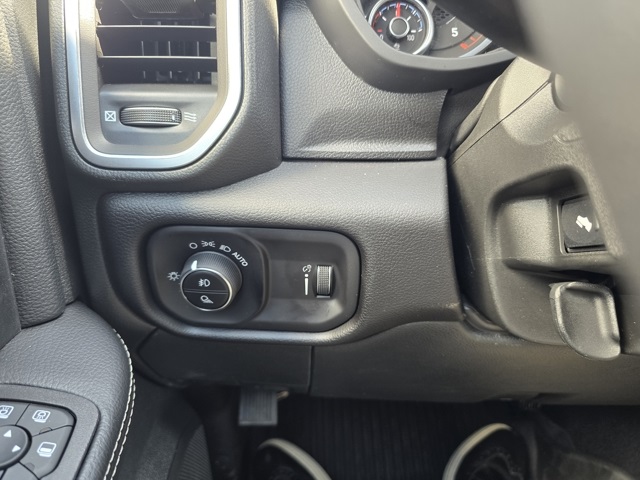 2026 Ram 3500 Big Horn photo 12