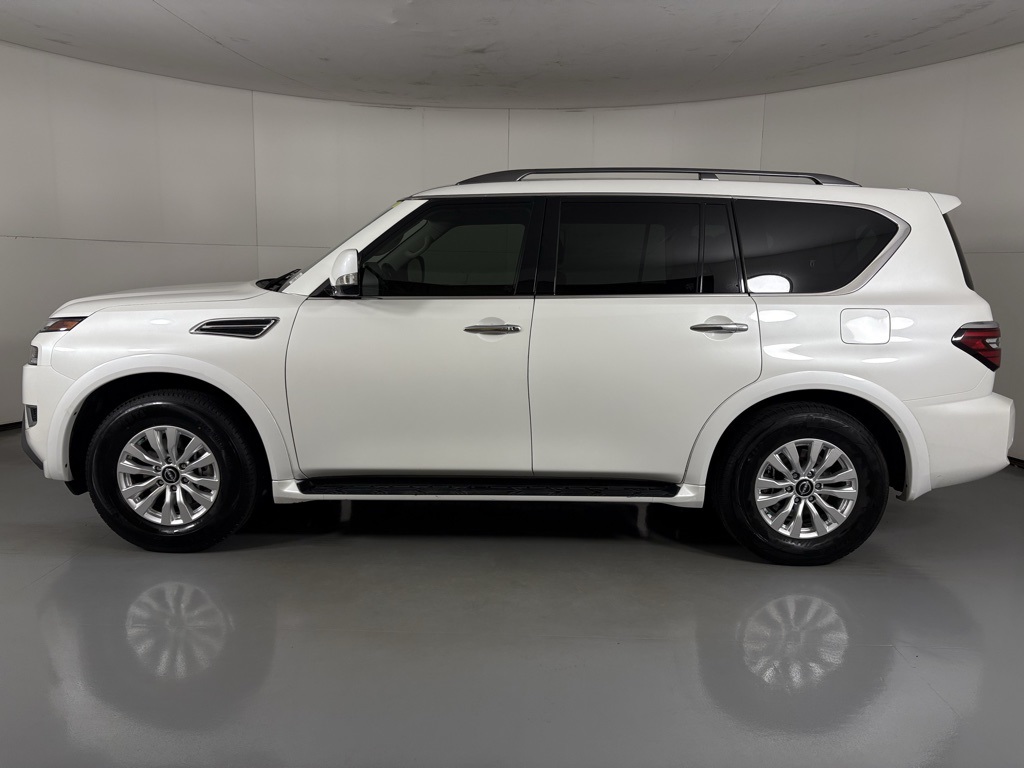 2023 Nissan Armada SV photo 4