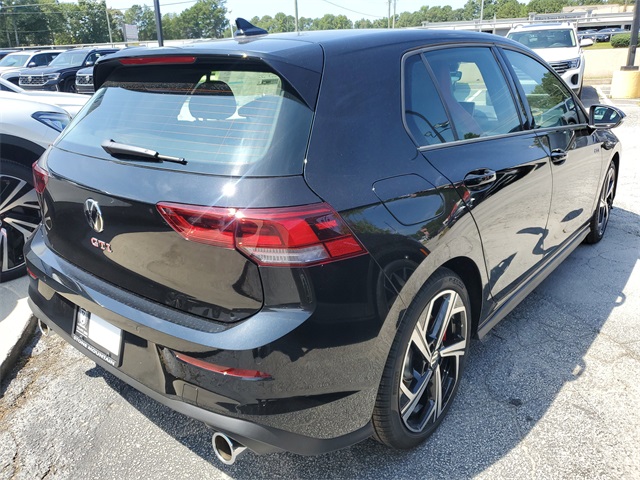 2025 Volkswagen Golf GTI SE photo 2