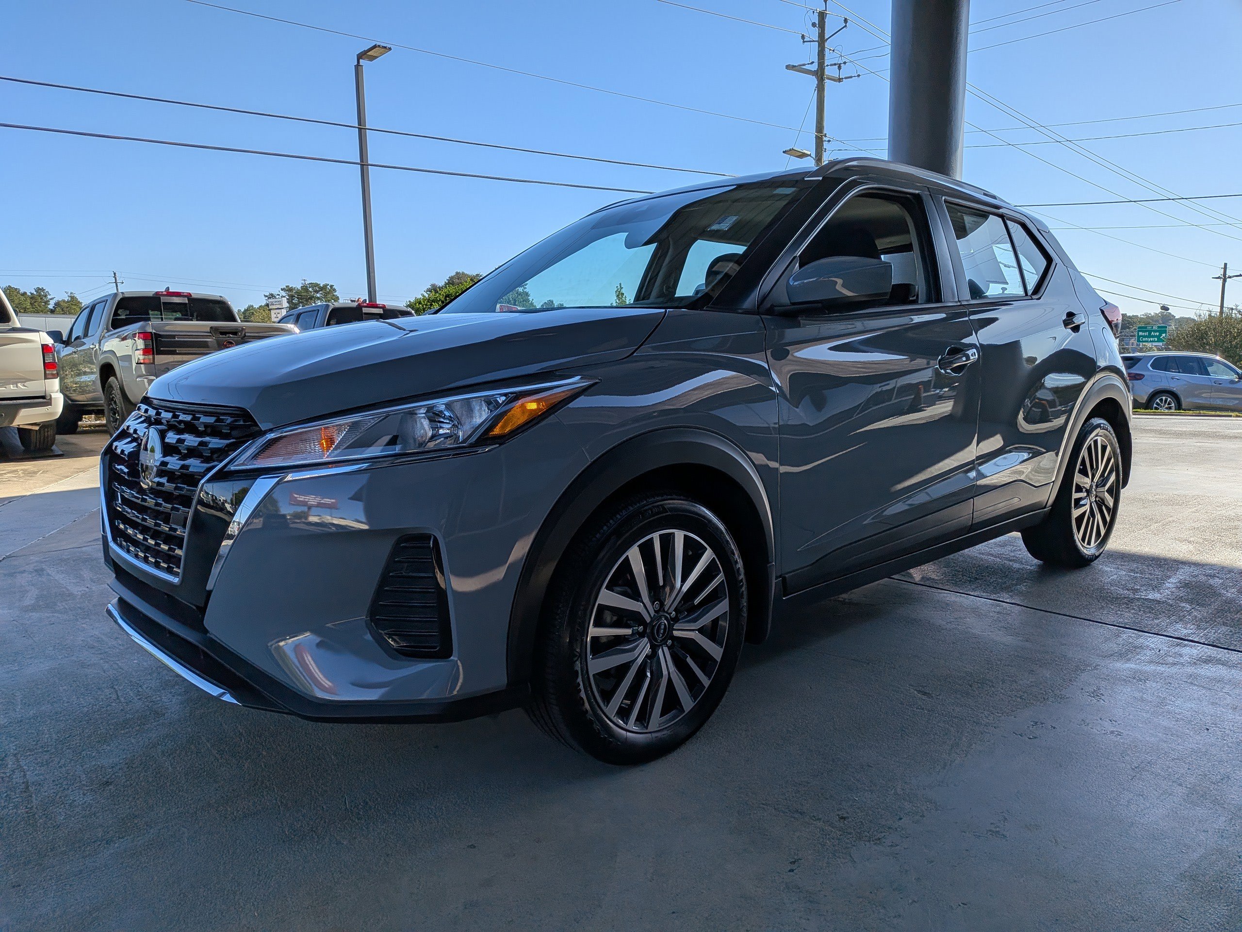 2023 Nissan Kicks SV photo 4