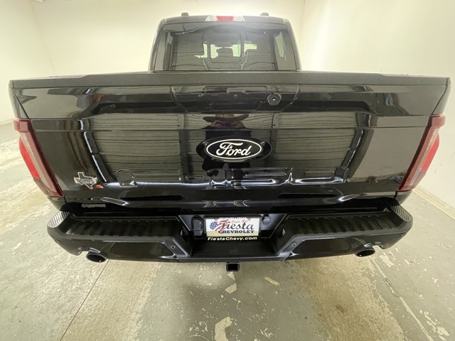 2025 Ford F-150 XLT photo 2