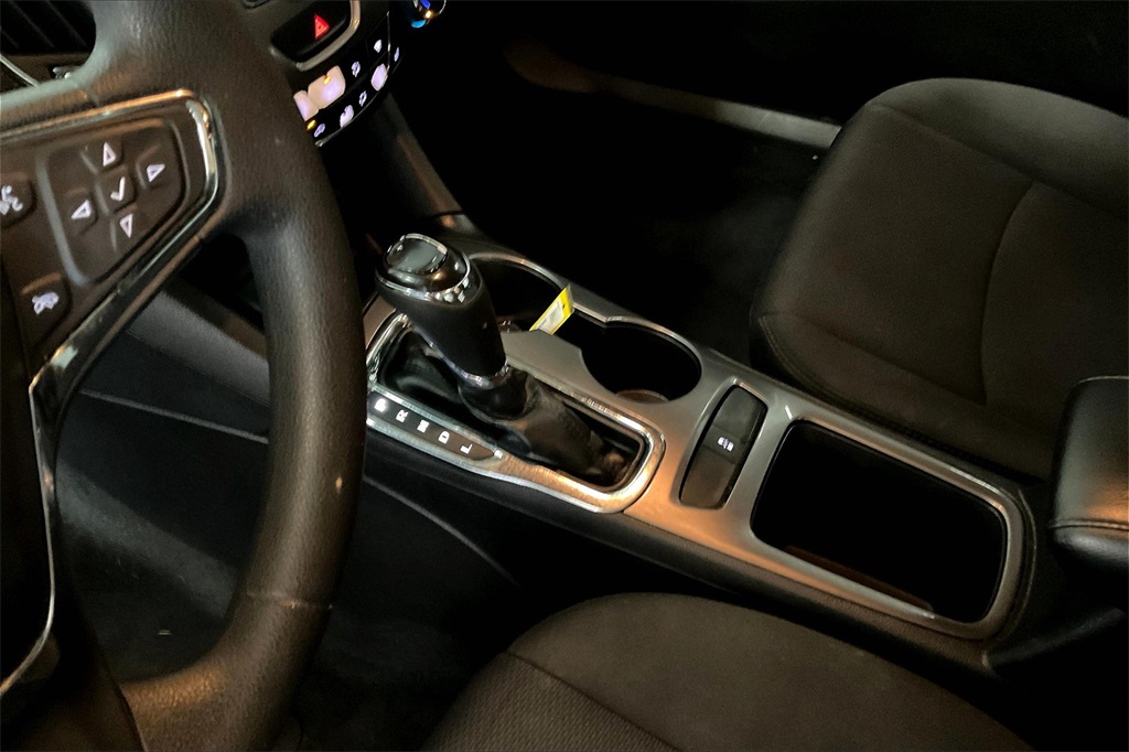 2017 Chevrolet Cruze LT photo 17