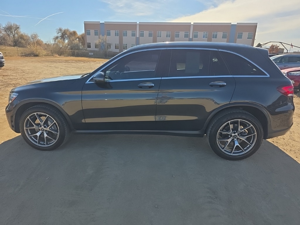 2020 Mercedes Benz GLC 300 4MATIC photo 2