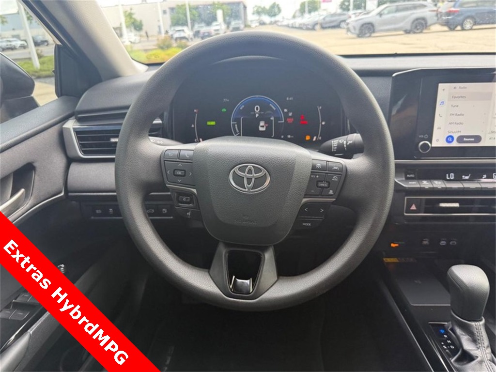 2025 Toyota Camry LE photo 13