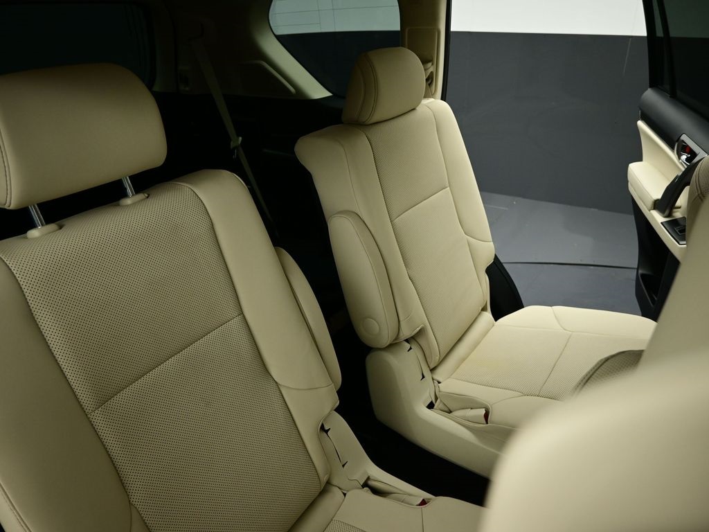 2023 Lexus GX 460 photo 24