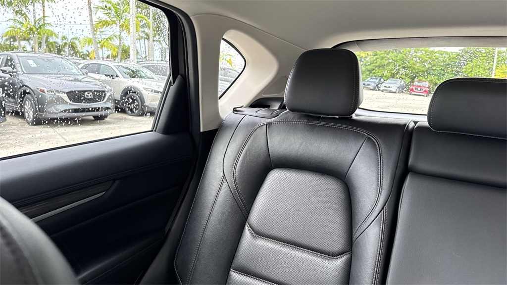 2019 Mazda CX-5 Grand Touring photo 16