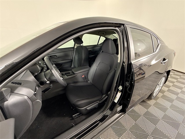 2025 Nissan Sentra S photo 2