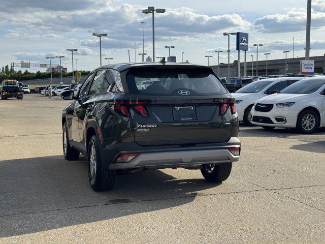 2025 Hyundai Tucson SE photo 6