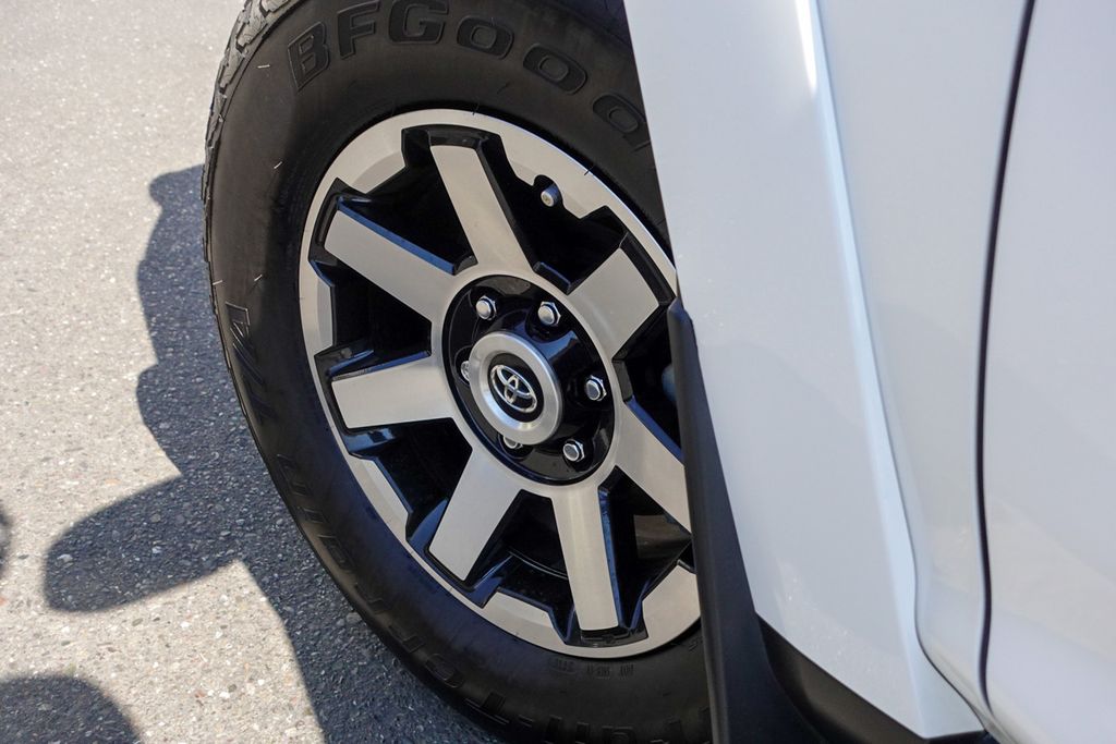 2020 Toyota 4Runner TRD Off-Road Premium photo 12
