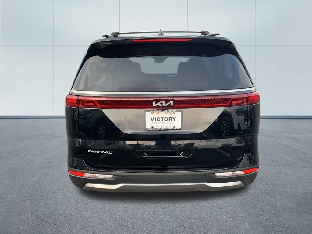 2023 Kia Carnival SX photo 4
