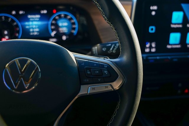 2024 Volkswagen Atlas SE Technology photo 13