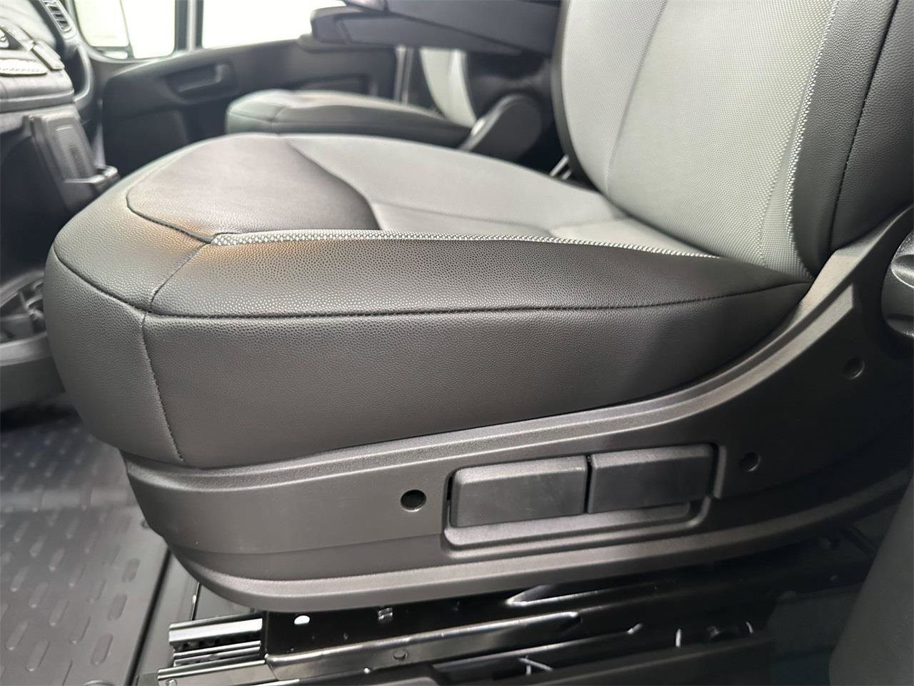 2024 Ram ProMaster 1500 SLT photo 13