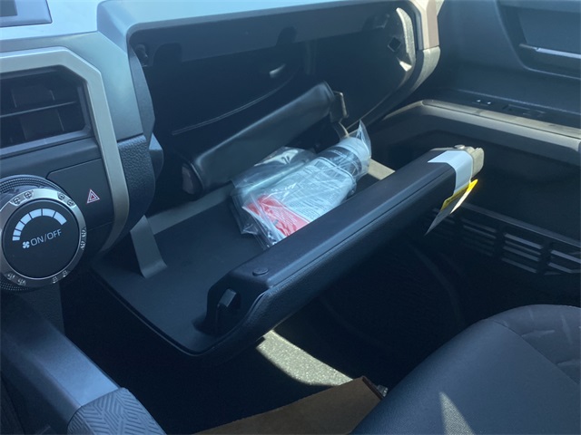 2025 Toyota Tacoma SR5 4x4 Double Cab photo 25