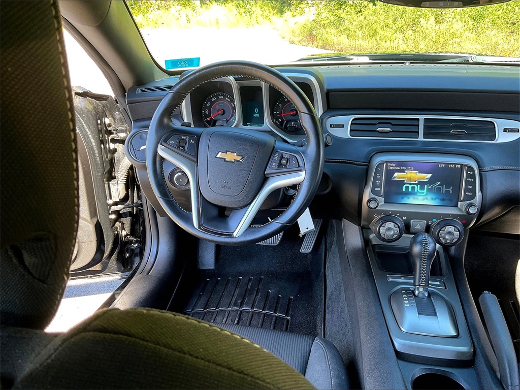 2013 Chevrolet Camaro 1LT photo 15
