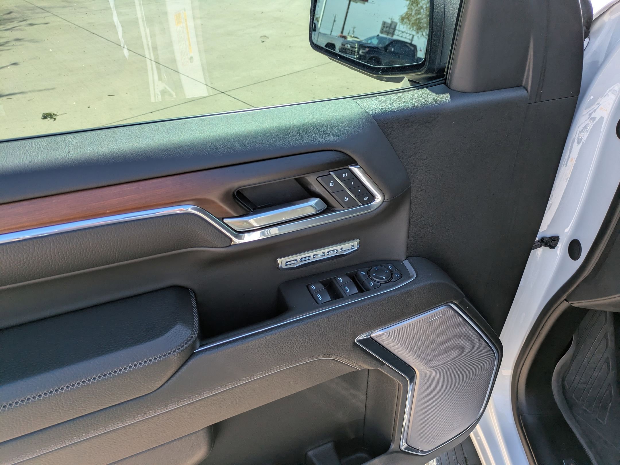2024 Gmc Sierra 1500 Denali photo 12